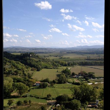 I Tre Poderi 1872 Bed & Breakfast Treggiaia Dış mekan fotoğraf