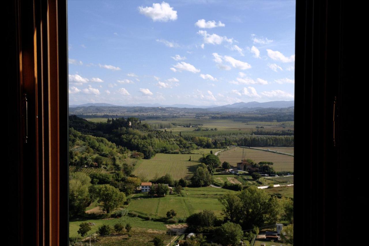 I Tre Poderi 1872 Bed & Breakfast Treggiaia Dış mekan fotoğraf