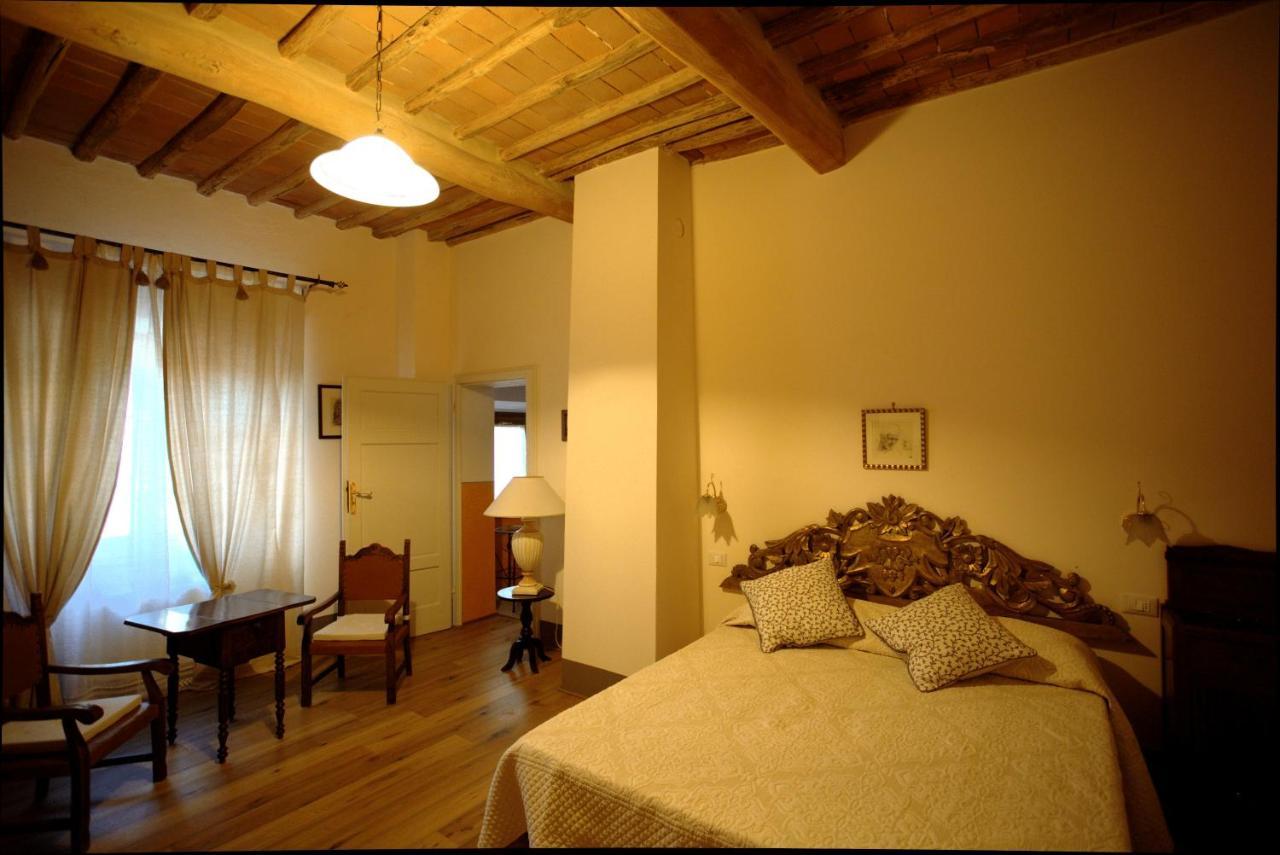 I Tre Poderi 1872 Bed & Breakfast Treggiaia Dış mekan fotoğraf